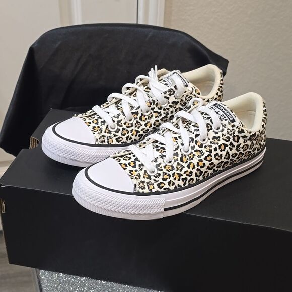 Converse Street Low Top Cheetah Sneakers - Picture 9 of 12